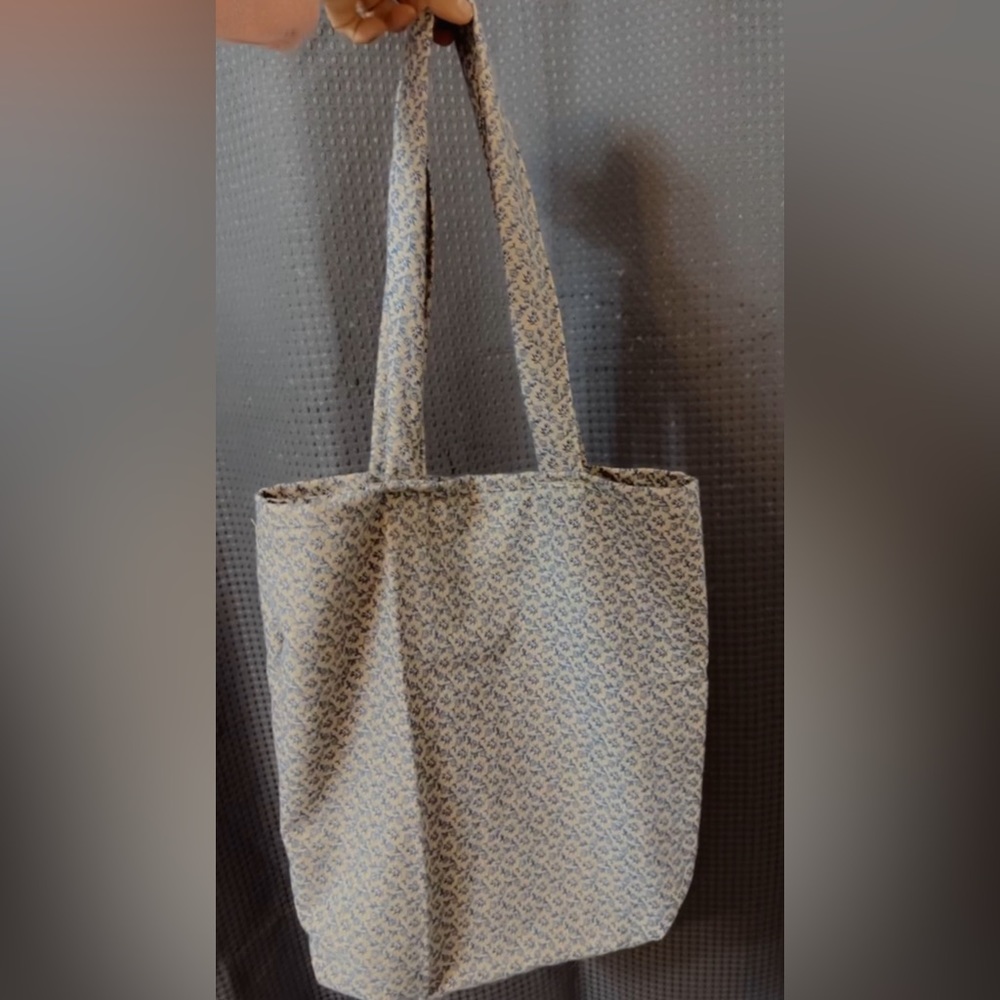Tote Bag 💼 with Pockets